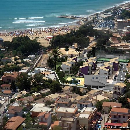 Blu Modicamare Aparthotel Marina di Modica Buitenkant foto